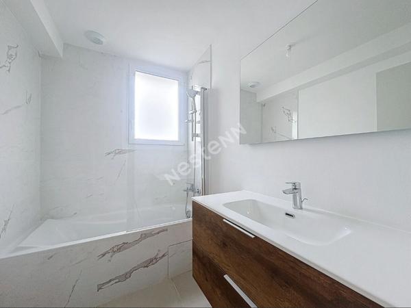 Immeuble à Tours entièrement rénové.