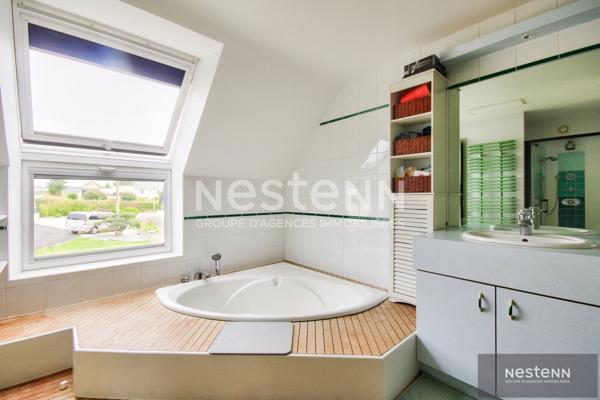 À vendre - Maison d'architecte 5 chambres avec vue dégagée sur la baie - HILLION