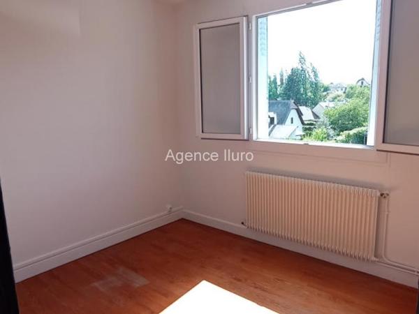 Location non meublée - Appartement - Oloron-sainte-marie - Réf.:203405 OLORON - Appartement de type 5 avec place de parking