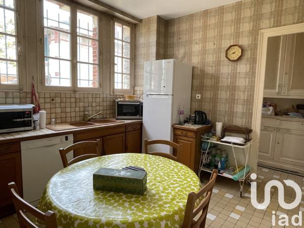 Maison 11 pièces de 235 m² à Châteaudun (28200)