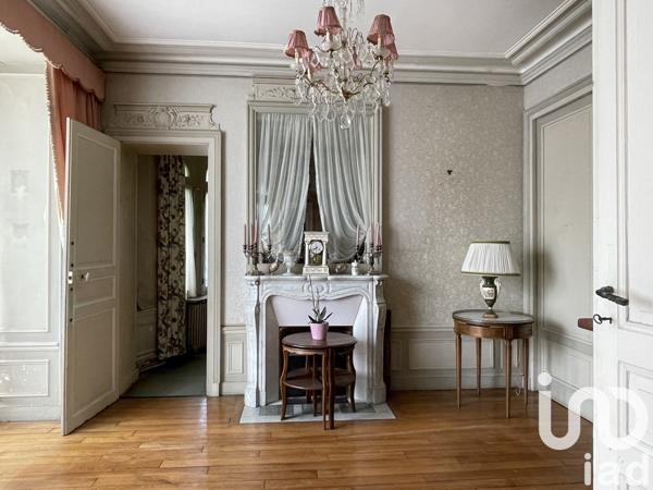 Maison 11 pièces de 235 m² à Châteaudun (28200)