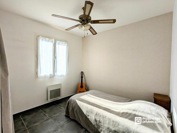 Maison récente plain-pied  3 chambres avec jardin clôturé et piscinable