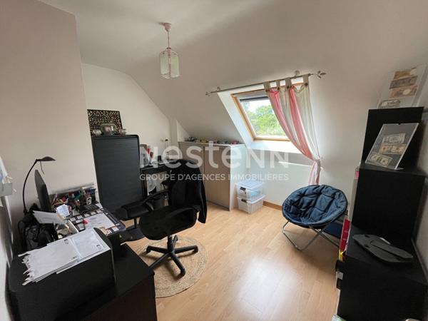 Maison 5 chambres Saint Nolff centre, environ 750 m² de terrain exposée sud