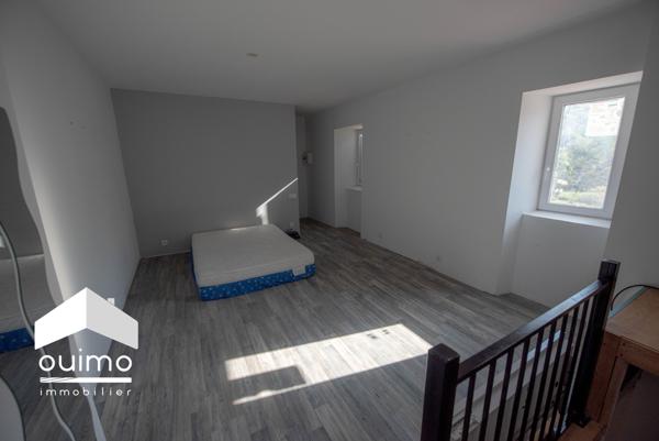 Vals-les-Bains (07600) Maison de village à rénover – à 1,4 km du centre de Vals-les-Bains (07600)