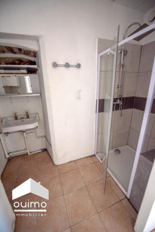 Vals-les-Bains (07600) Maison de village à rénover – à 1,4 km du centre de Vals-les-Bains (07600)