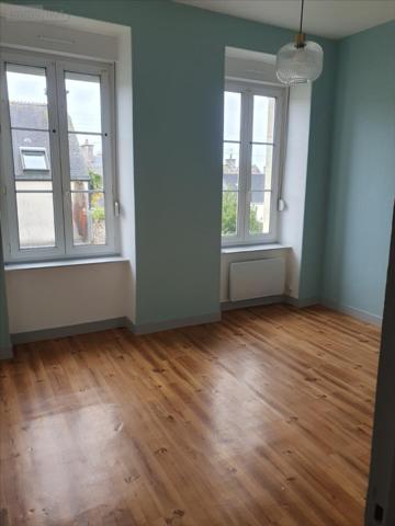 Immeuble à vendre à Saint-Vaast-la-Hougue dans la Manche (50550), ref : 2129