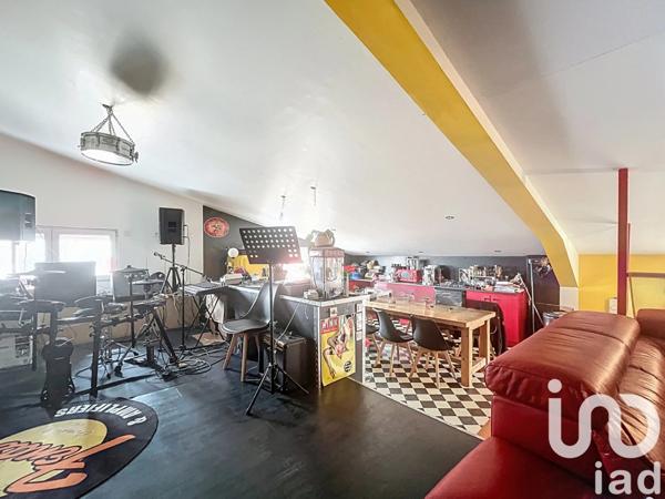 Immeuble à vendre 230 m² Dordives