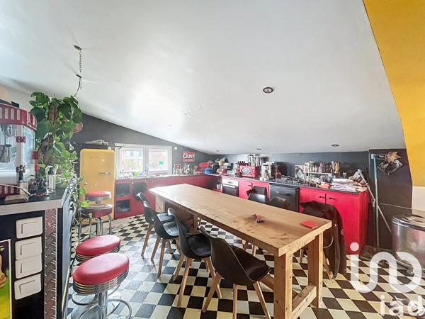 Immeuble à vendre 230 m² Dordives