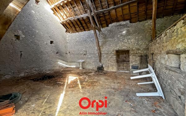 Maison à vendre    2 pièces •  Bézenet