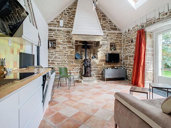 Ensemble immobilier à Langolen - 186m² - Longère - 1973m² de terrain - Hangar