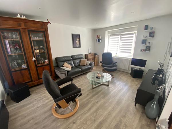 Maison Riec Sur Belon 5 pièces 120 m2 située en hyper centre entièrement rénovée .