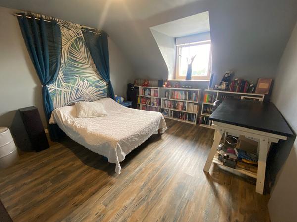 Maison Riec Sur Belon 5 pièces 120 m2 située en hyper centre entièrement rénovée .