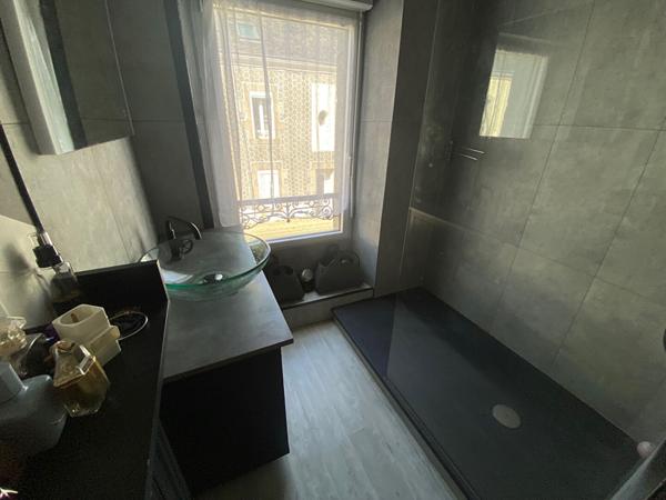 Maison Riec Sur Belon 5 pièces 120 m2 située en hyper centre entièrement rénovée .