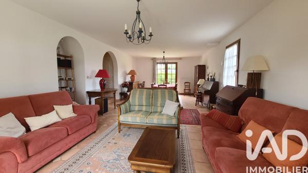 Maison à vendre 8 pièces 157 m² Saumur