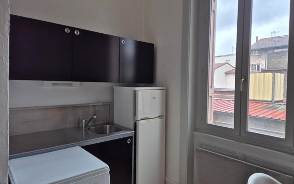 Appartement à vendre    1 pièce • 27,62 m2 Saint-Étienne