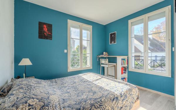 Maison à vendre    8 pièces • 157,41 m2 Magny-le-Hongre