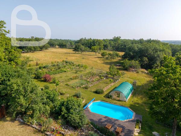 Salviac (46340) Maison en pierre avec piscine et grange