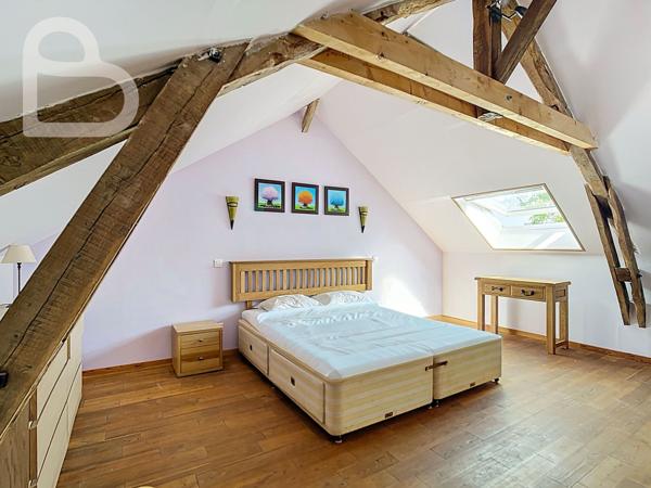 Salviac (46340) Maison en pierre avec piscine et grange