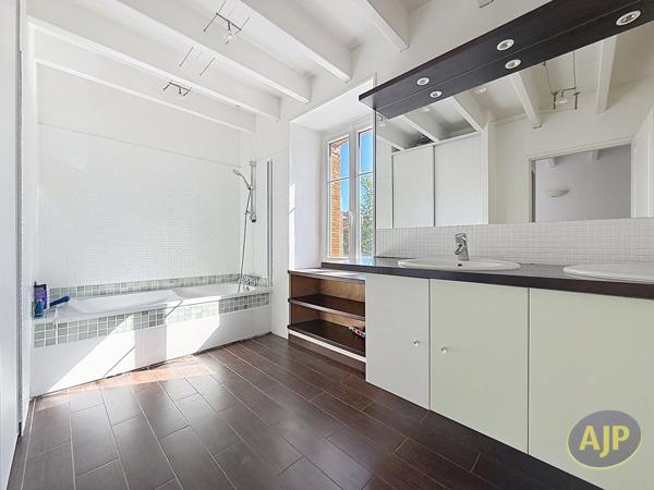 Appartement à vendre Sainte Pazanne - 5 pièces, 88m² avec 3 chambre(s) à 249 500€ - AJP Immobilier Sainte-Pazanne