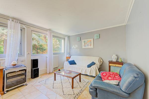 Appartement Le Pecq 4 pièces 66 m2 - Résidence "Les Eaux Vives" 270 000 € **  - Référence  18894