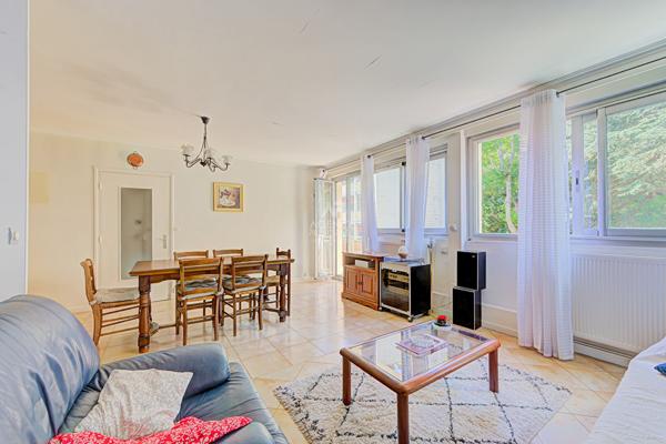 Appartement Le Pecq 4 pièces 66 m2 - Résidence "Les Eaux Vives" 270 000 € **  - Référence  18894