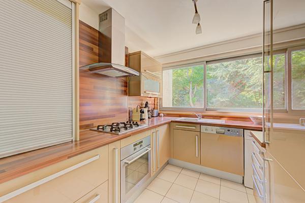 Appartement Le Pecq 4 pièces 66 m2 - Résidence "Les Eaux Vives" 270 000 € **  - Référence  18894