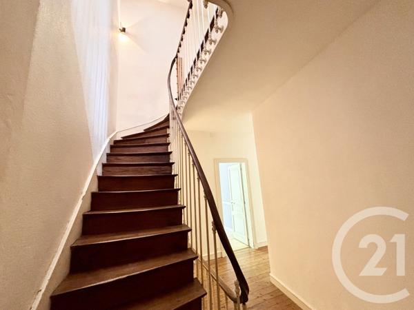 Maison à vendre  6 pièces - 168 m 2   ANGOULEME  - 16