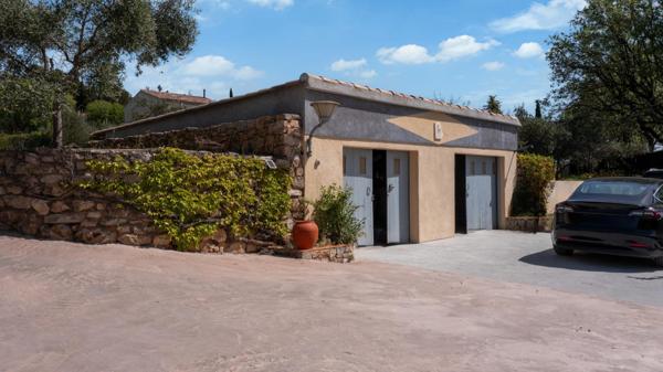 Maison entièrement restaurée dans un cadre privilégié