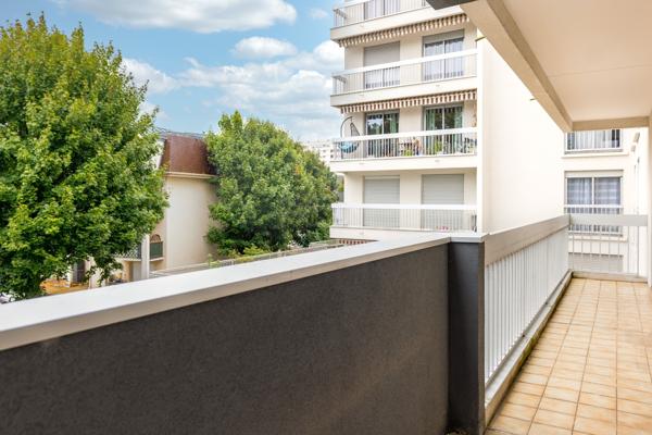 4 pièces 80 m² double balcon et parking
