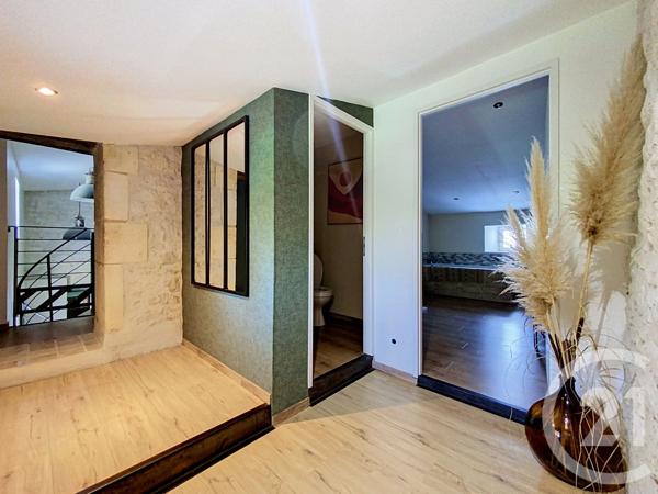 Maison à vendre  5 pièces - 205,57 m 2   ECHILLAIS  - 17
