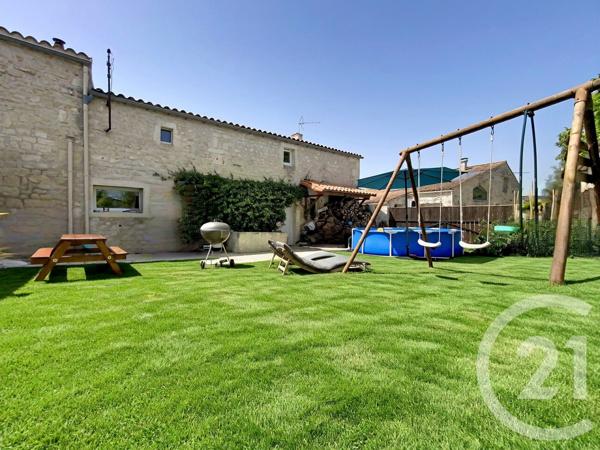Maison à vendre  5 pièces - 205,57 m 2   ECHILLAIS  - 17