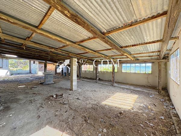 Propriete 12 pièce(s) 1 chambre(s) 195.65 m²