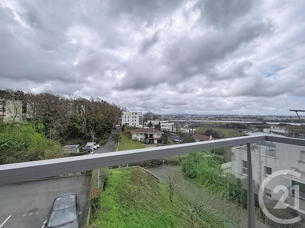 Appartement à vendre  4 pièces - 84,42 m 2   BAYONNE  - 64
