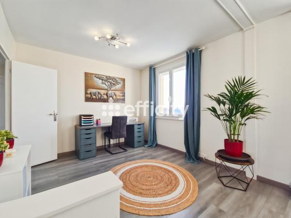 Maison
         8 pièces
        - 159 m² Bien prestige 499 000 € *