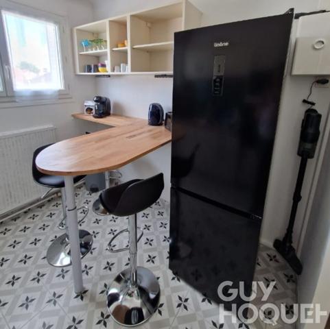 Idéal colocation étudiants : appartement 3 chambres meublées à louer à Châteaudun