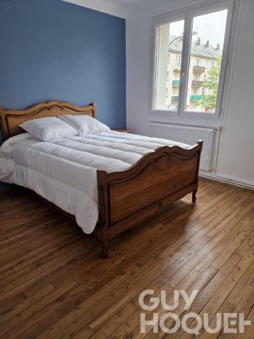 Idéal colocation étudiants : appartement 3 chambres meublées à louer à Châteaudun