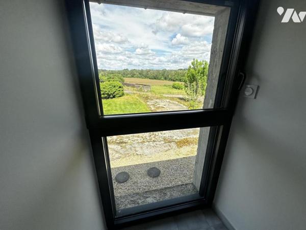 A VENDRE 56 PLOEREN, proche Vannes et Arradon, belle propriété, sur terrain + de 4 hectares + hangar