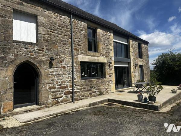 A VENDRE 56 PLOEREN, proche Vannes et Arradon, belle propriété, sur terrain + de 4 hectares + hangar