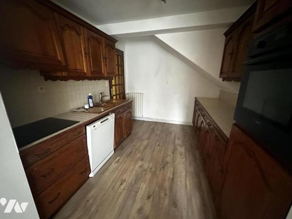 A VENDRE 56 PLOEREN, proche Vannes et Arradon, belle propriété, sur terrain + de 4 hectares + hangar
