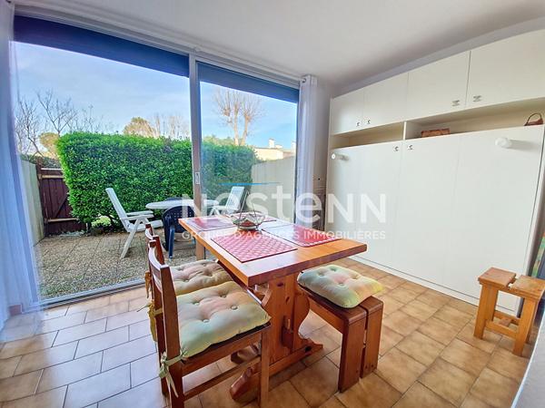 À 400 m de la plage - Studio avec loggia, terrasse, piscine et parking