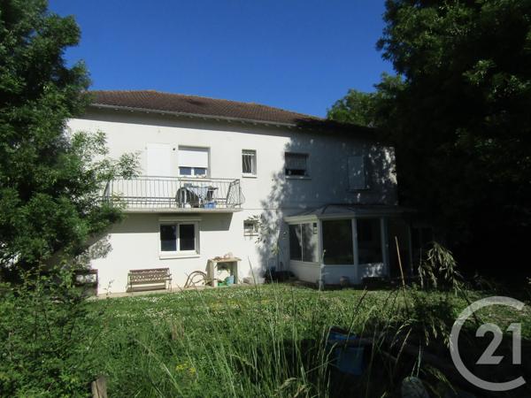 Maison à vendre  8 pièces - 204,06 m 2   BRIOUX SUR BOUTONNE  - 79