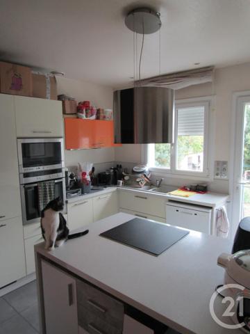 Maison à vendre  8 pièces - 204,06 m 2   BRIOUX SUR BOUTONNE  - 79