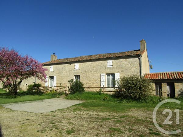 Maison à vendre  8 pièces - 204,06 m 2   BRIOUX SUR BOUTONNE  - 79