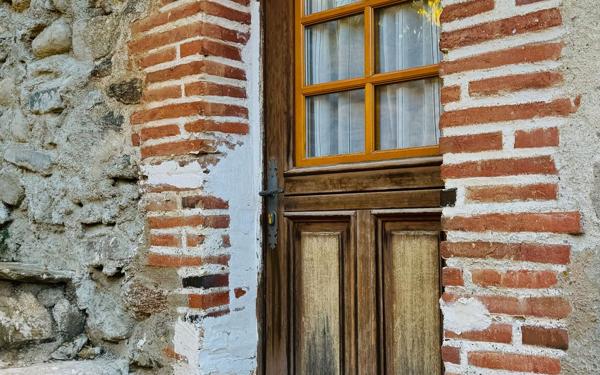 Maison à vendre    2 pièces •  Ria-Sirach