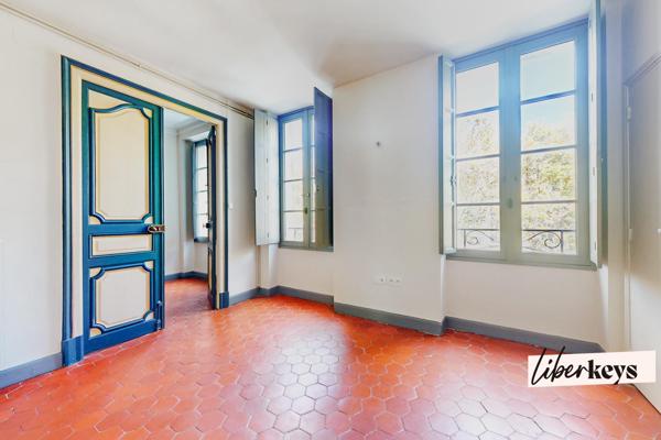 CARCASSONNE : Appartement atypique de 86m2 avec cellier 