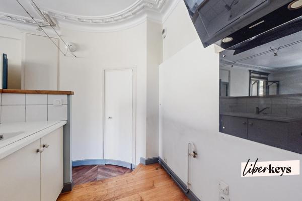 CARCASSONNE : Appartement atypique de 86m2 avec cellier 