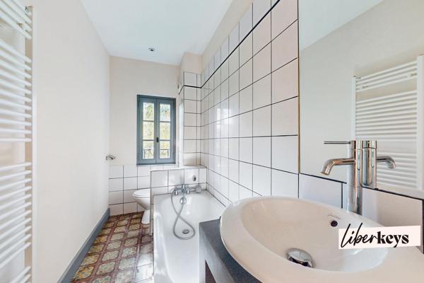 CARCASSONNE : Appartement atypique de 86m2 avec cellier 