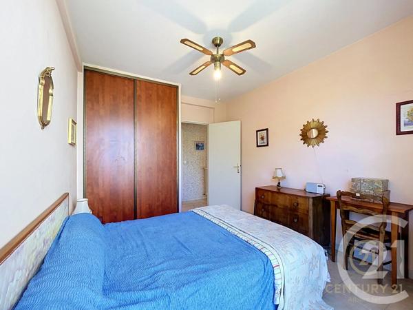 Appartement F3 à vendre  3 pièces - 77,20 m 2   ANTIBES  - 06