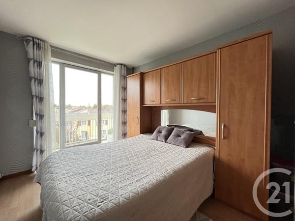 Appartement F5 à vendre  5 pièces - 97,69 m2 ELANCOURT - 78