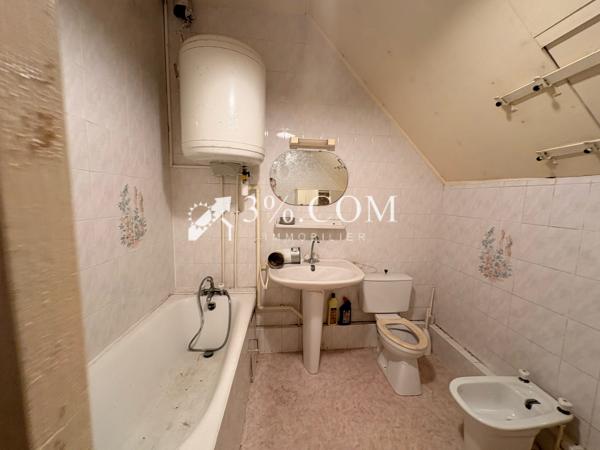 Maison
                                                                                                                                                                                                                                                                                                                        6 pièce(s)                                                                                                                                                                                                          3 chambre(s)                                                                                                                                                                                                          90  m²